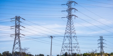 Enerji Bakanlığı, FERC'in Elektrik Maliyetlerini Düşürme Hedefini Destekliyor